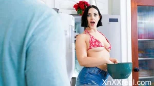 [NubileFilms] Lucy Lotus – My New Hot Neighbor – S49:E18