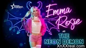 TeamSkeetAllStars – December Spotlight – Emma Rosie, Your Tiny Neon Demon
