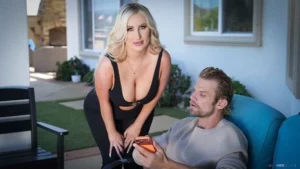 Tiffani Madison – Mini Photoshoot